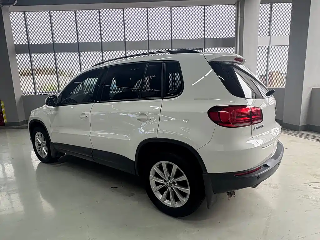 Volkswagen Tiguan — миниатюра 15