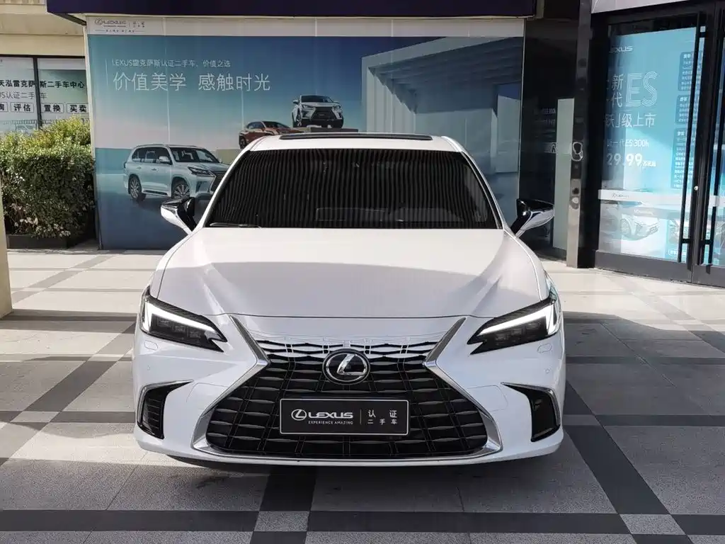 Lexus ES — миниатюра 2