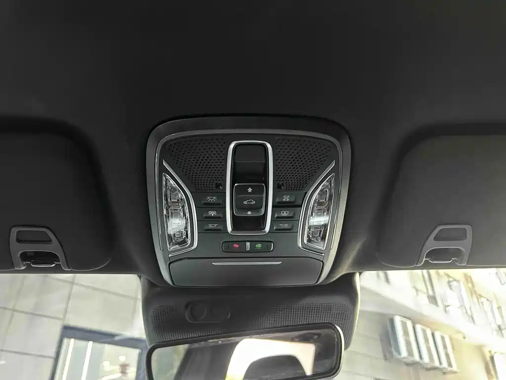 GAC GS8 2025 2.0TGDI Luxury 5 мест