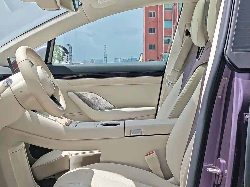 Luxeed R7 2024 802km Max