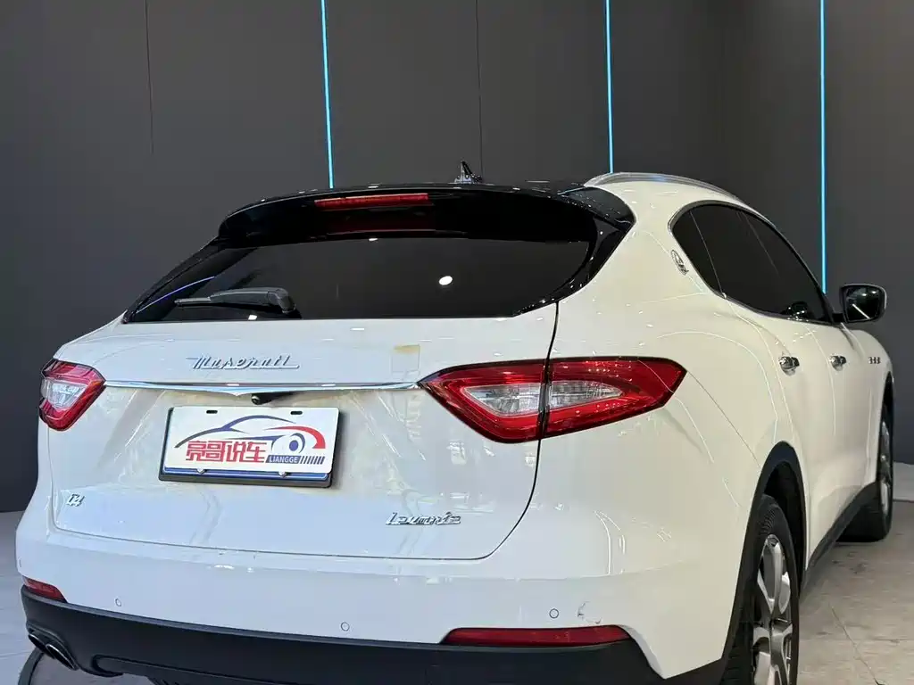 Maserati Levante — миниатюра 6