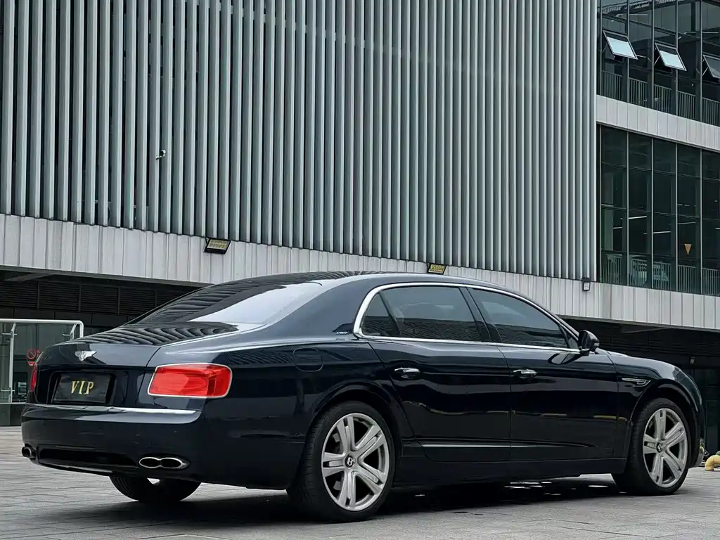 Bentley Flying Spur 2017 4.0T V8 S Standard