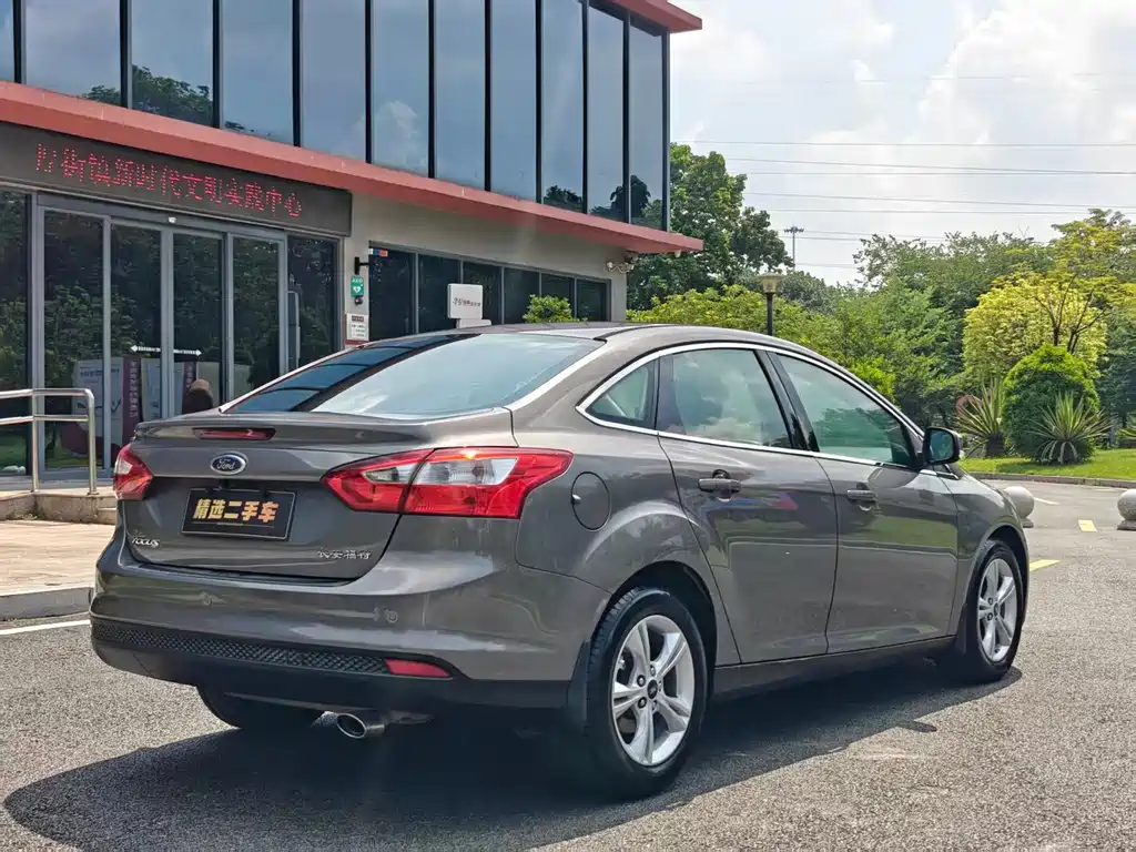 Ford Focus — миниатюра 4
