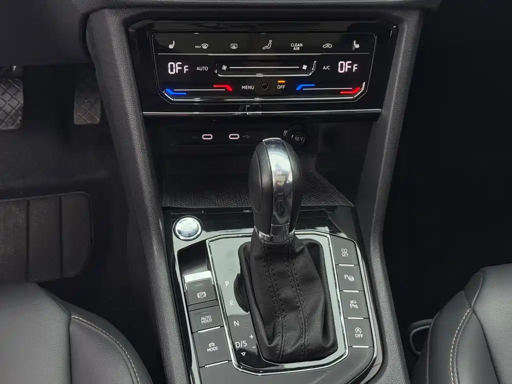 Volkswagen Tharu XR 280TSI 2WD Luxury Edition, фото 21