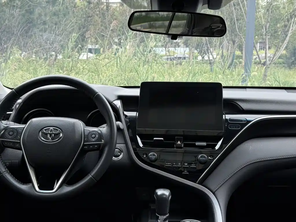 Toyota Camry — миниатюра 22