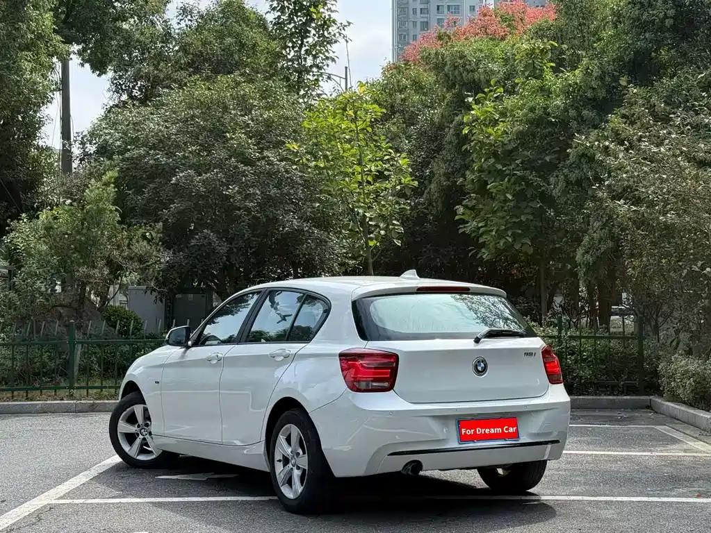 BMW 1 Series (Import) — миниатюра 6