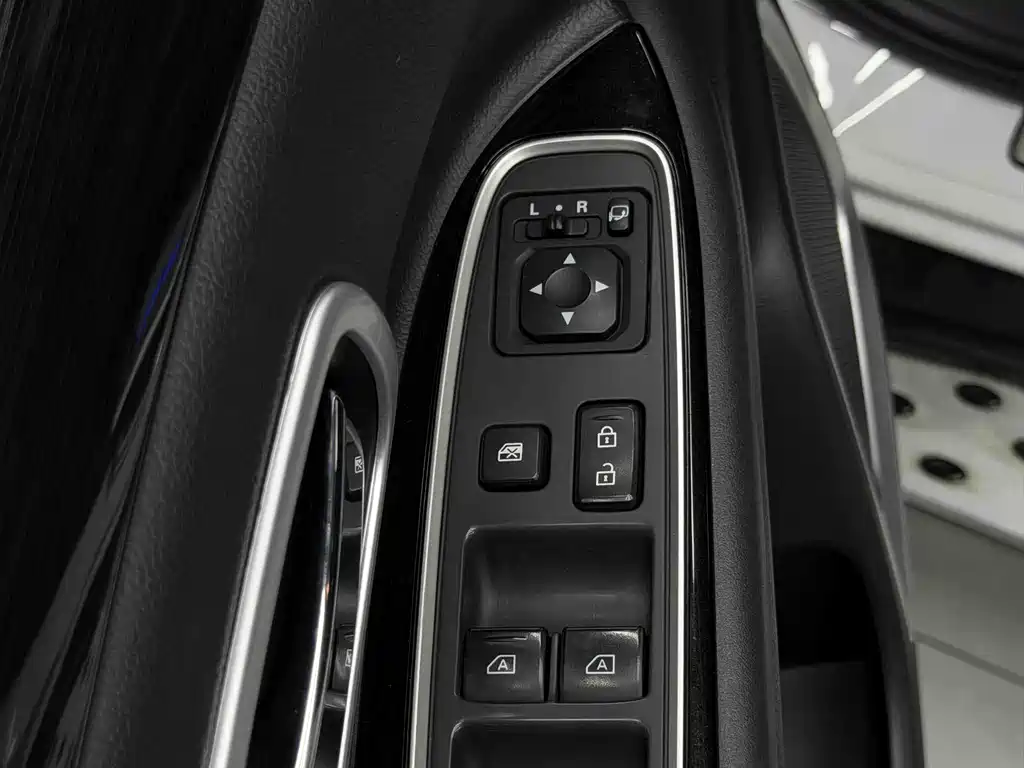 Mitsubishi Outlander 2019 2.4L 5 мест VI