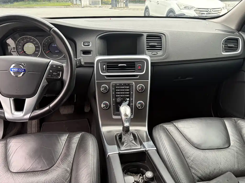 Volvo V60 — миниатюра 8