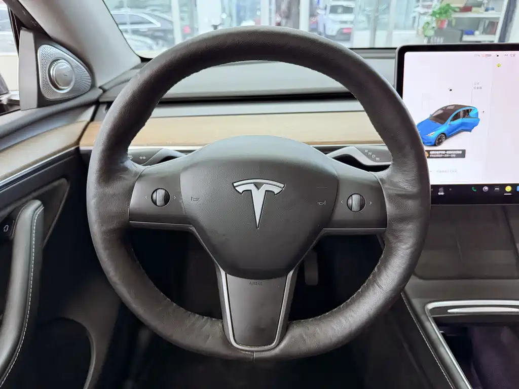 Tesla Model Y — фотографии объявления, Фото 12