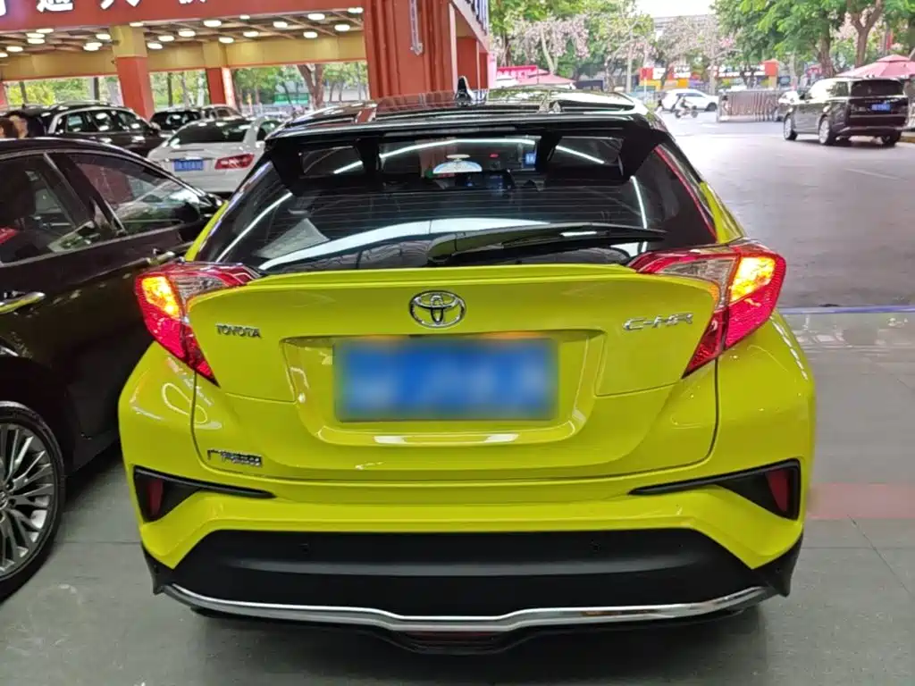 Toyota C-HR — миниатюра 6