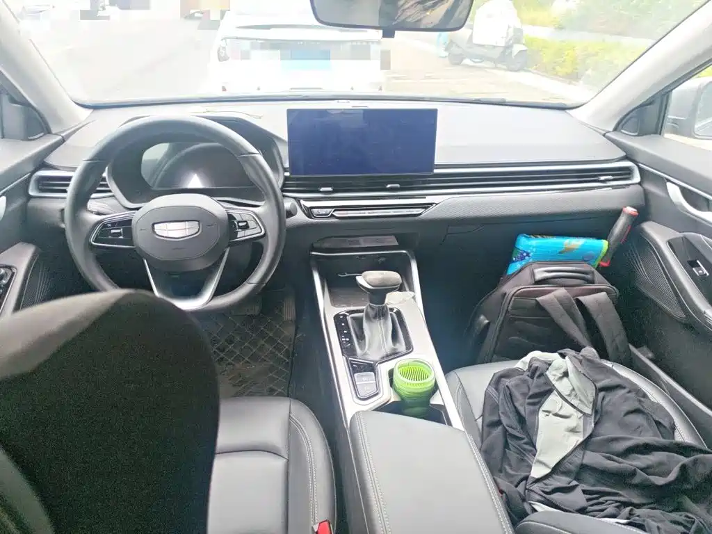 Geely Emgrand — миниатюра 13