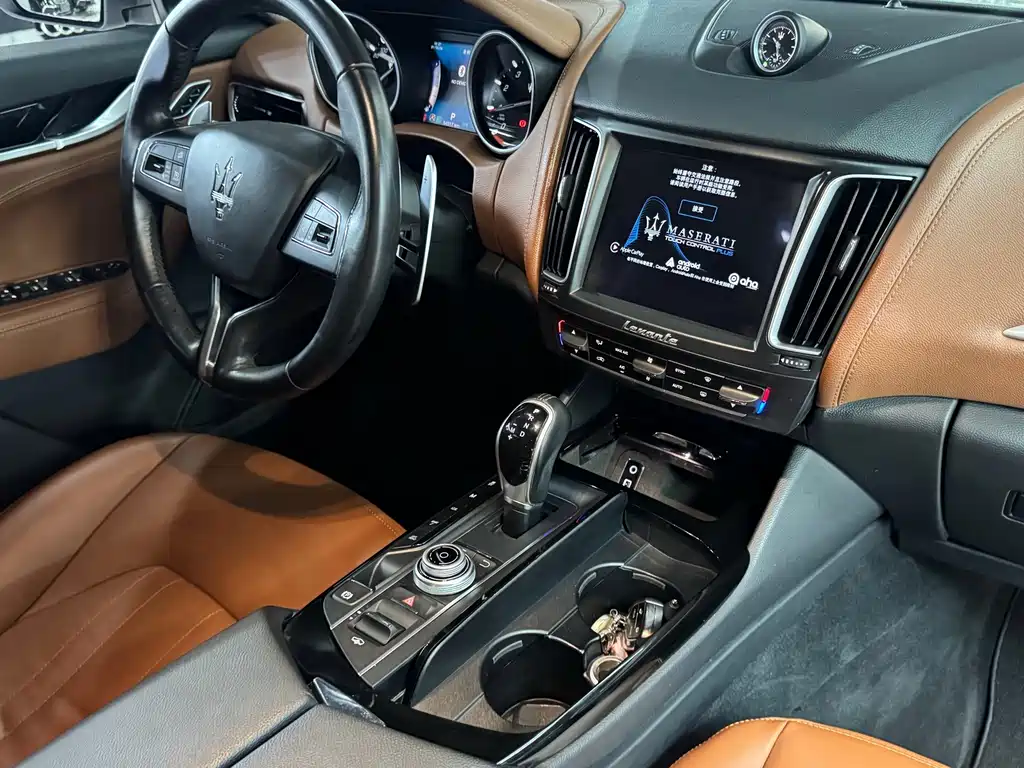 Maserati Levante — миниатюра 17