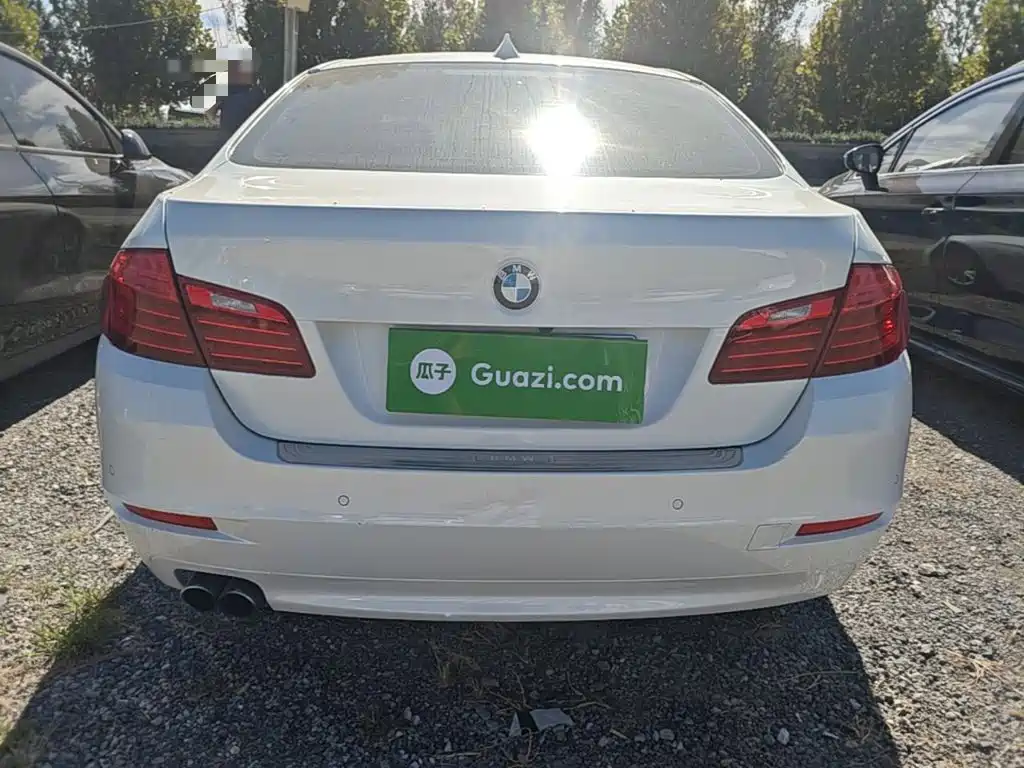 BMW 5 Series — миниатюра 6