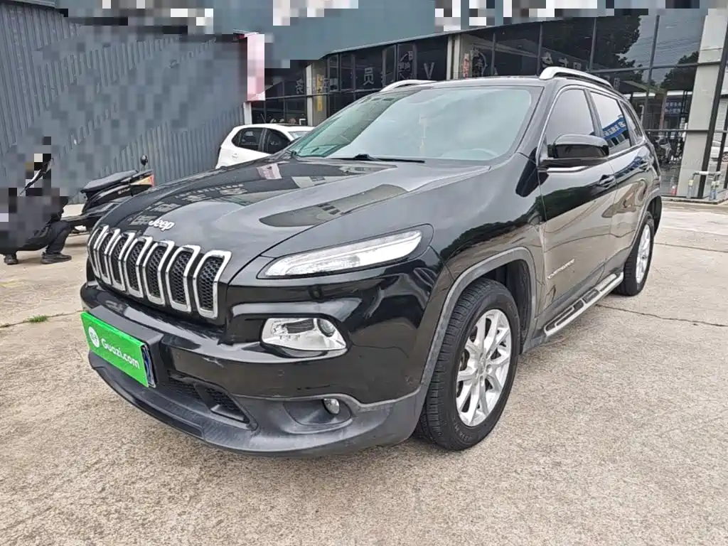 Jeep Cherokee — миниатюра 2