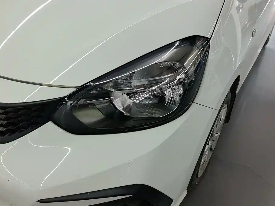 Honda Fit — миниатюра 5