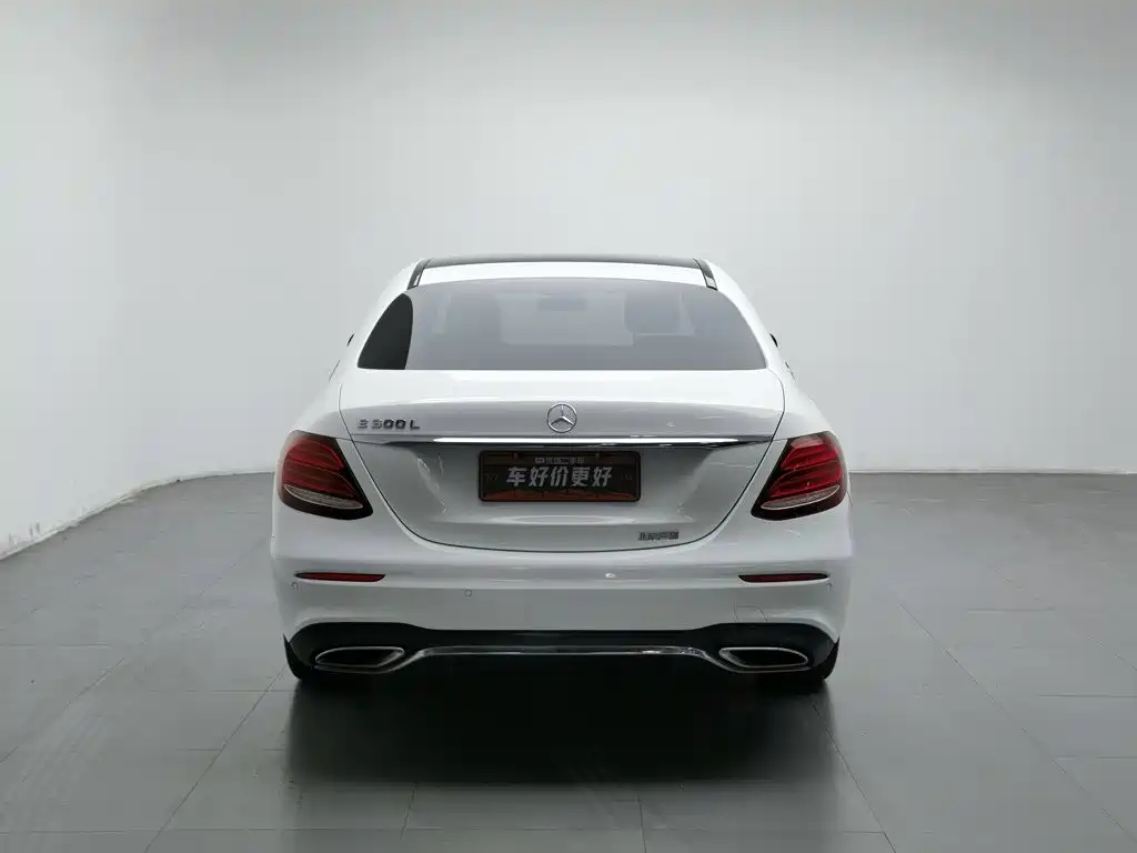 Mercedes-Benz E-Class — миниатюра 4