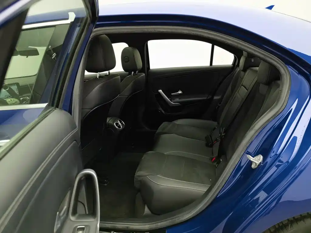Mercedes-Benz A-Class — миниатюра 15