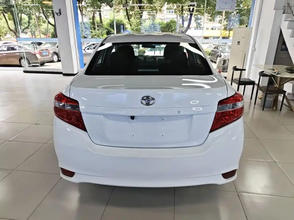 Toyota Vios — миниатюра 6