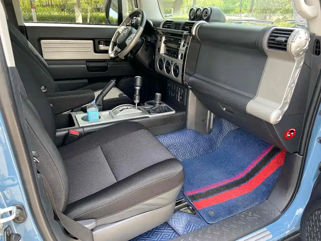 Toyota FJ Cruiser FJ 2020 4.0L AT