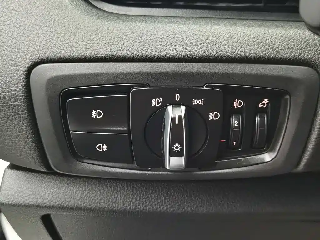 BMW 2 Series Active Tourer — миниатюра 21