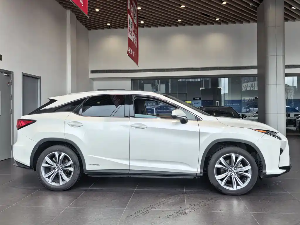 Lexus RX — миниатюра 4