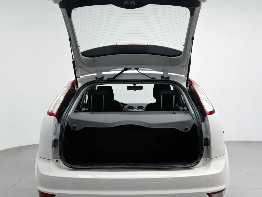 Ford Focus — миниатюра 16