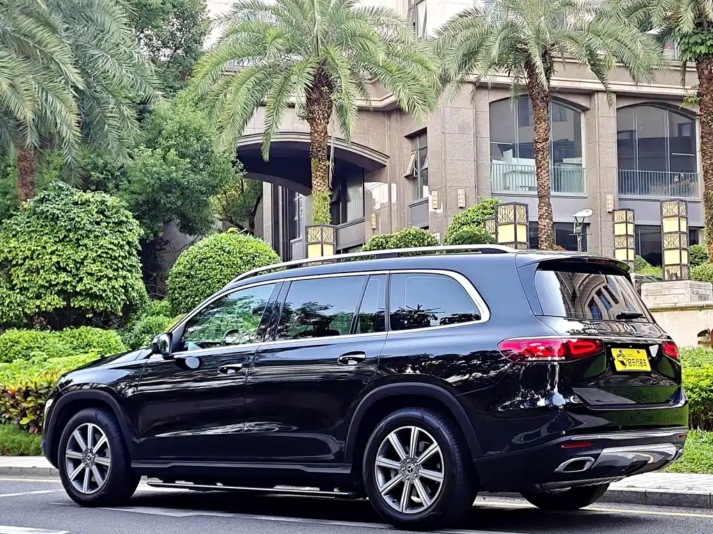 Mercedes-Benz GLS — миниатюра 32