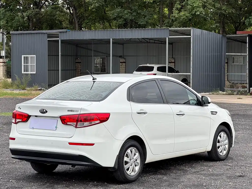 Kia K2 — миниатюра 7