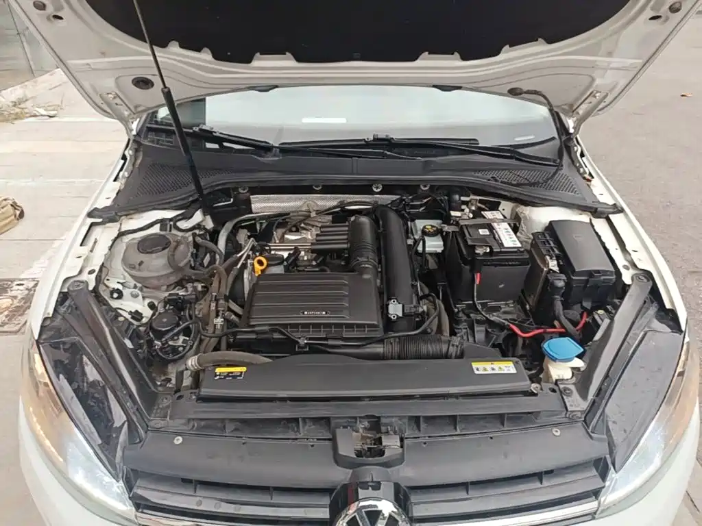 Volkswagen Golf — миниатюра 20