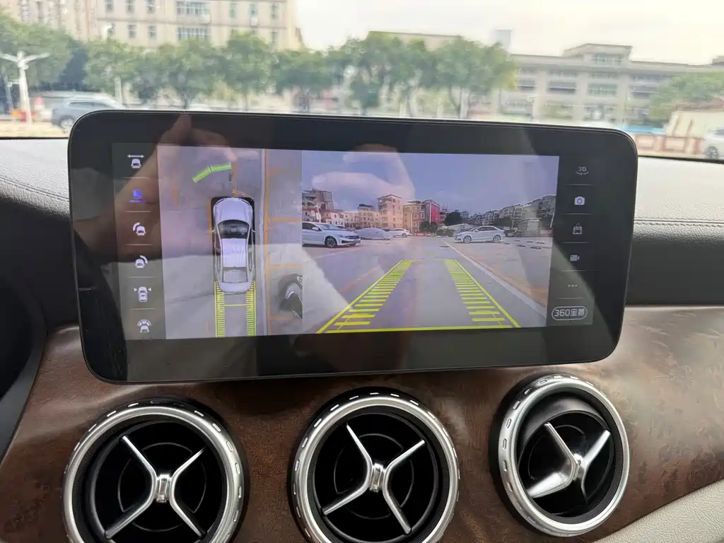 Mercedes-Benz GLA — миниатюра 19