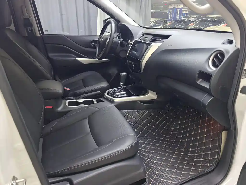 Nissan Terra — миниатюра 4