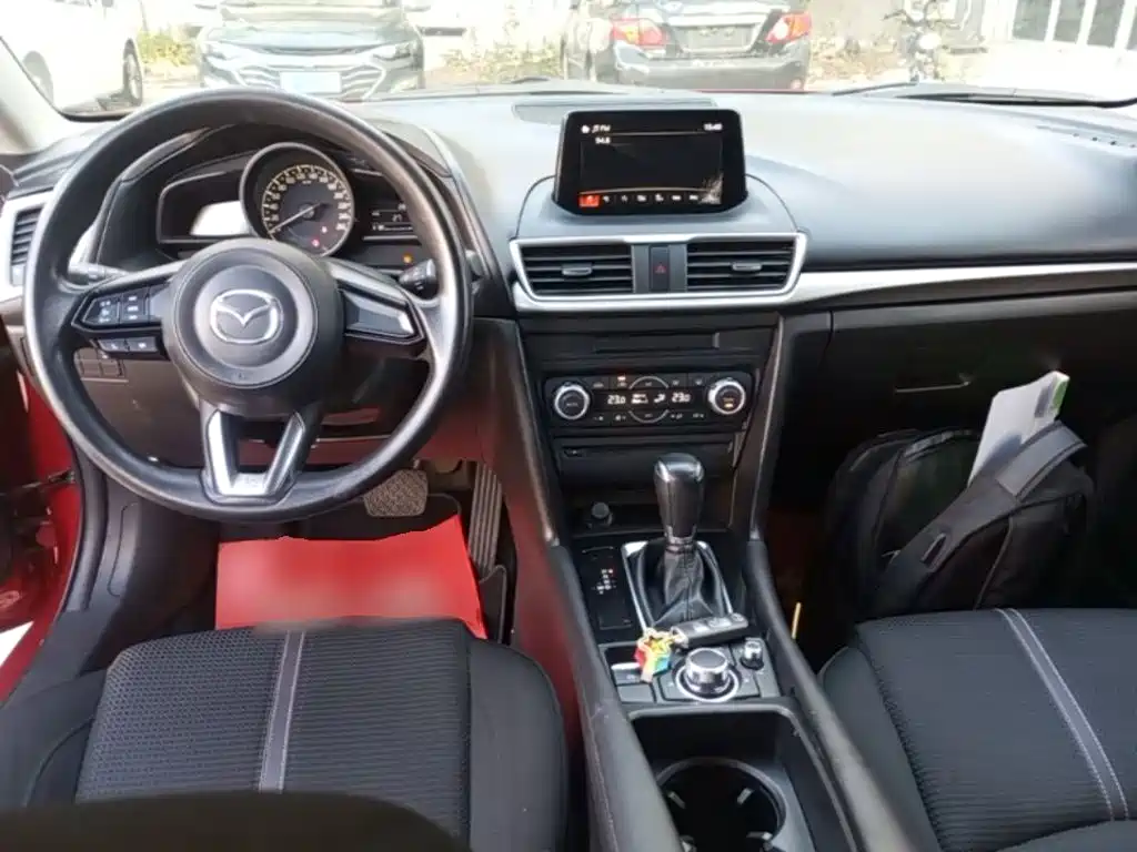 Mazda 3 Axela — миниатюра 10