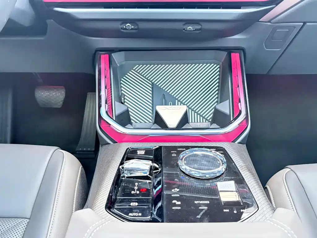 BMW X3 — миниатюра 9