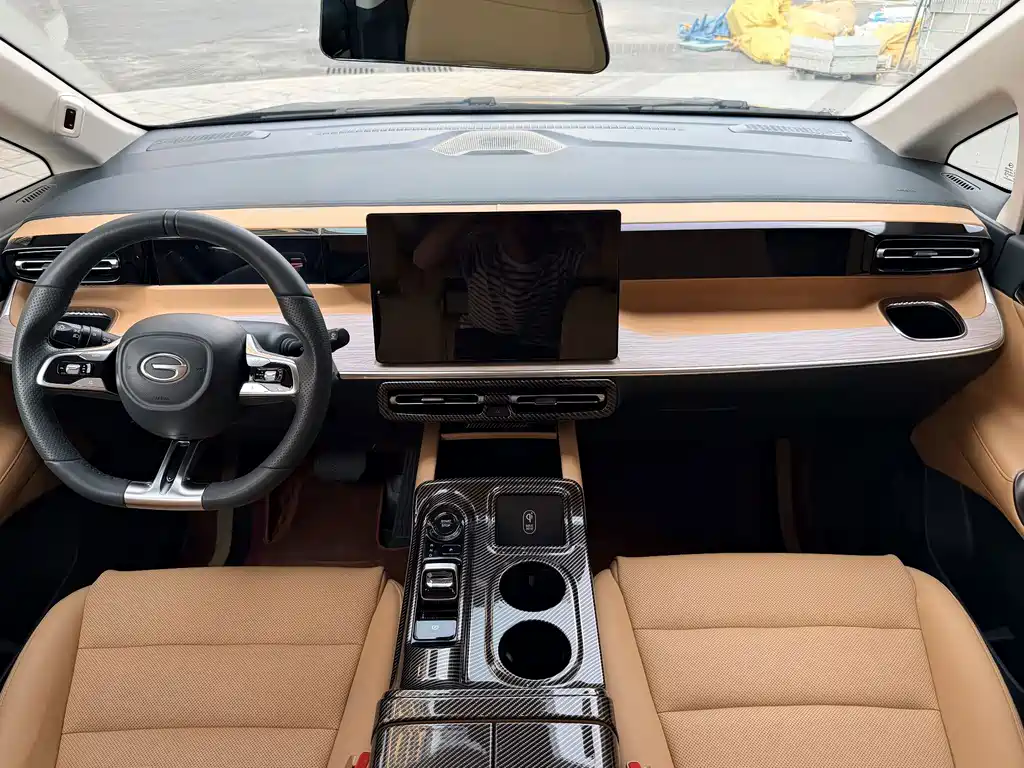 GAC Motor Trumpchi E8 PHEV — миниатюра 7