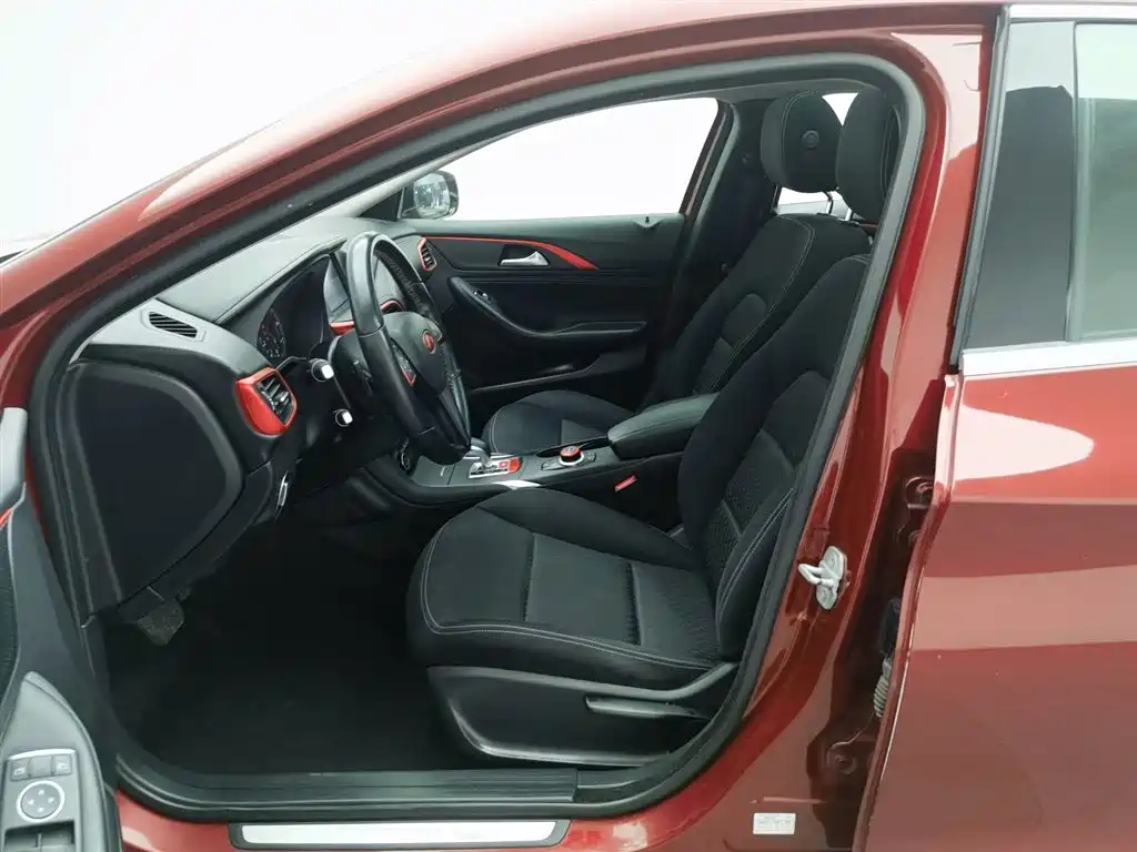 Infiniti QX30 2017 1.6T Sport