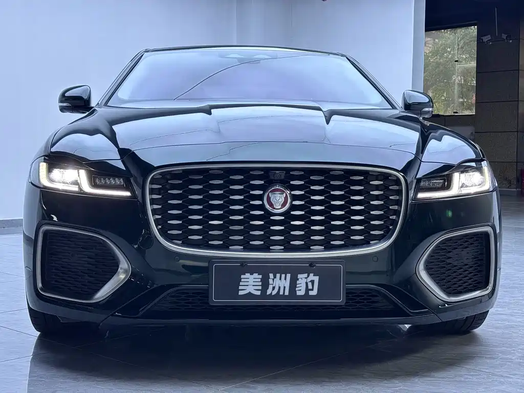 Jaguar XFL — миниатюра 2