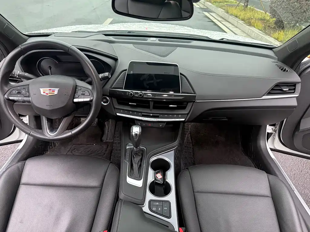 Cadillac CT4 — миниатюра 15