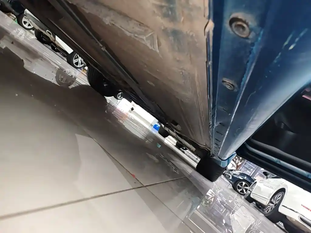 Nissan Bluebird — миниатюра 21