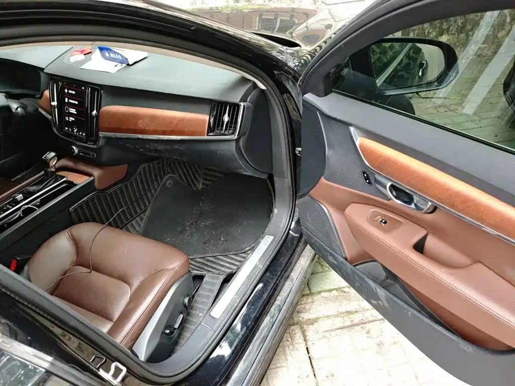 Volvo S90 — миниатюра 19