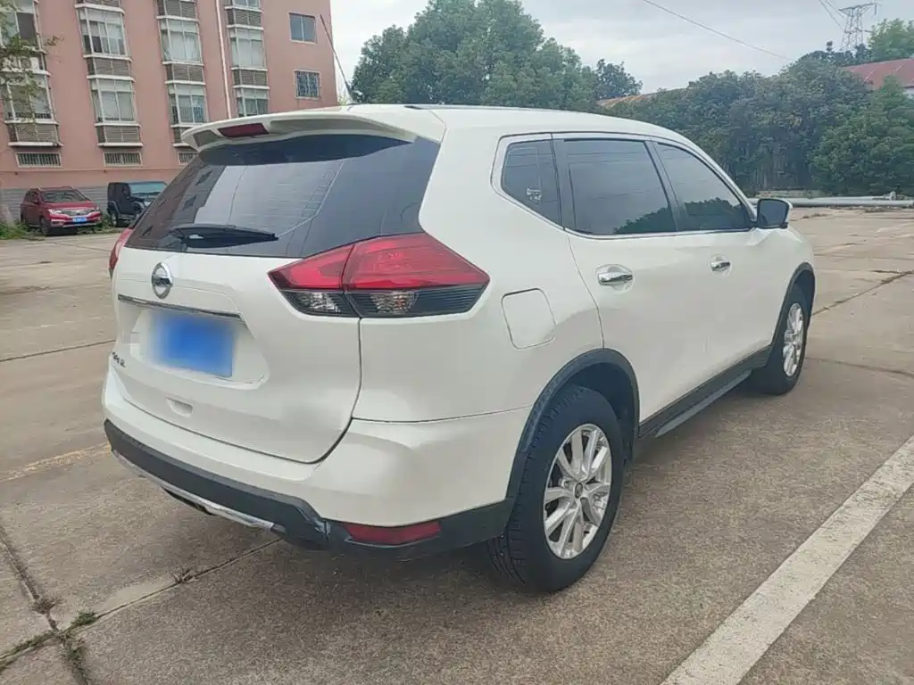 Nissan X-Trail — миниатюра 7