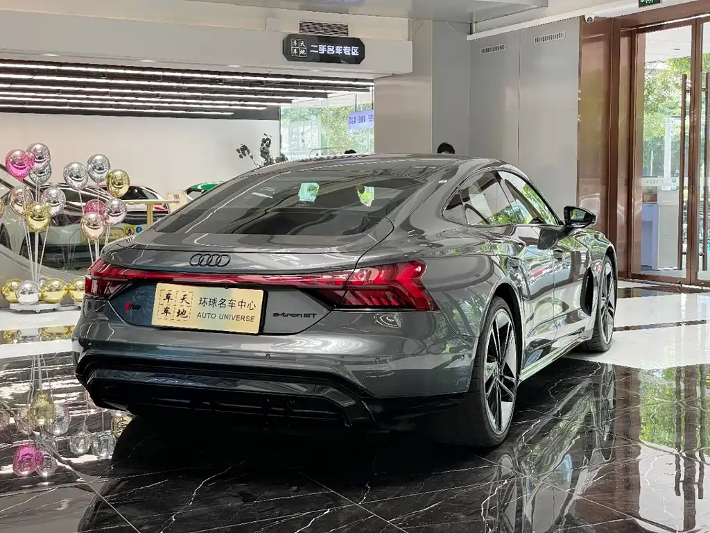 Audi e-tron GT