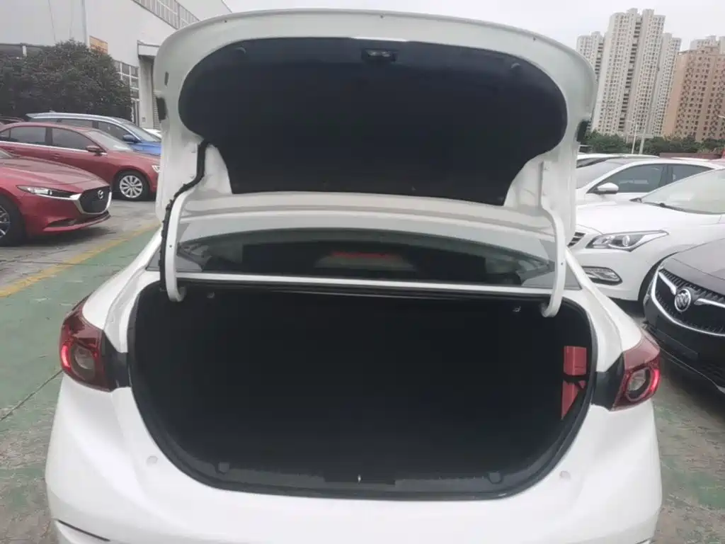 Mazda 3 Axela — миниатюра 19
