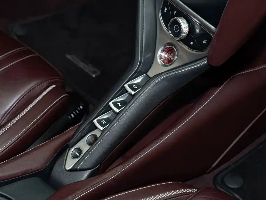 McLaren 720S — миниатюра 16