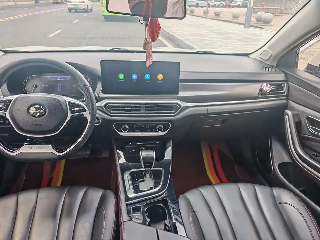 BAIC U7 — миниатюра 17