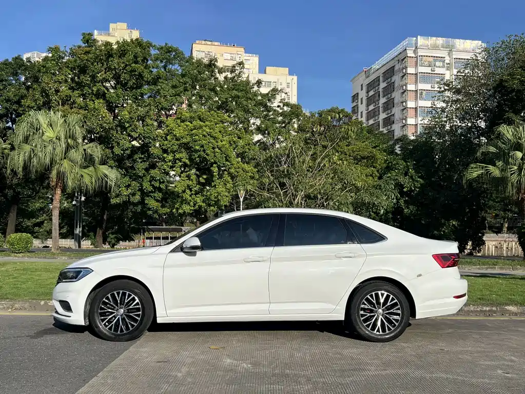 Volkswagen Sagitar — миниатюра 5
