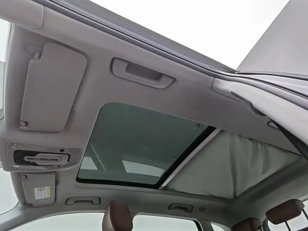 Audi Q5L — миниатюра 14