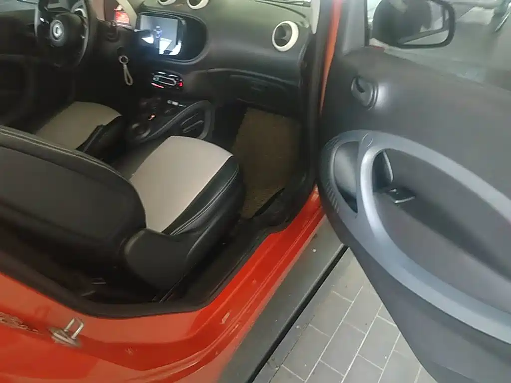 smart Smart Fortwo — миниатюра 9