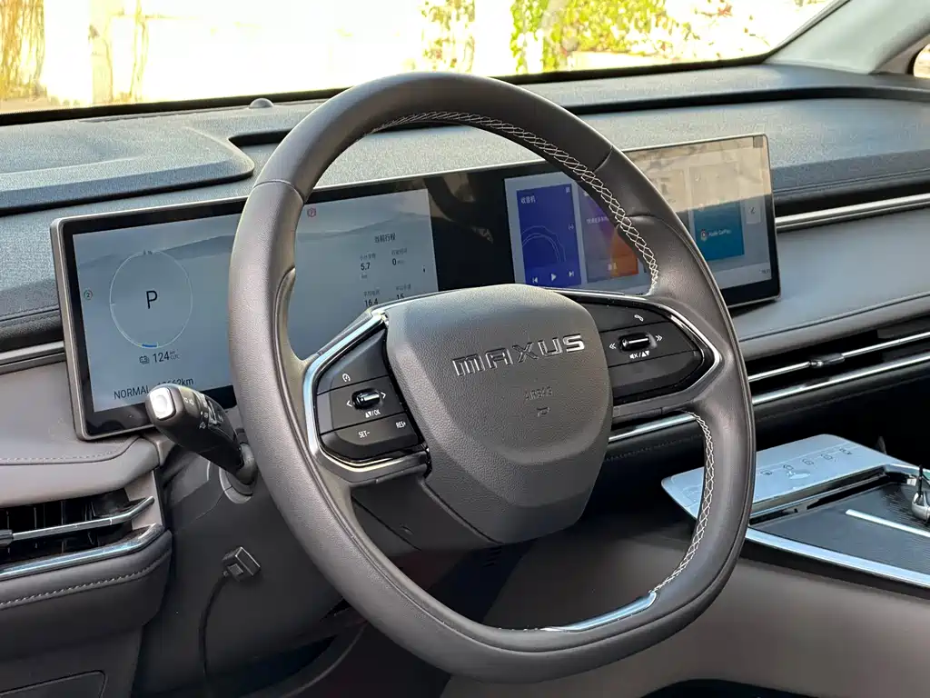 SAIC MAXUS EVERYONE 7