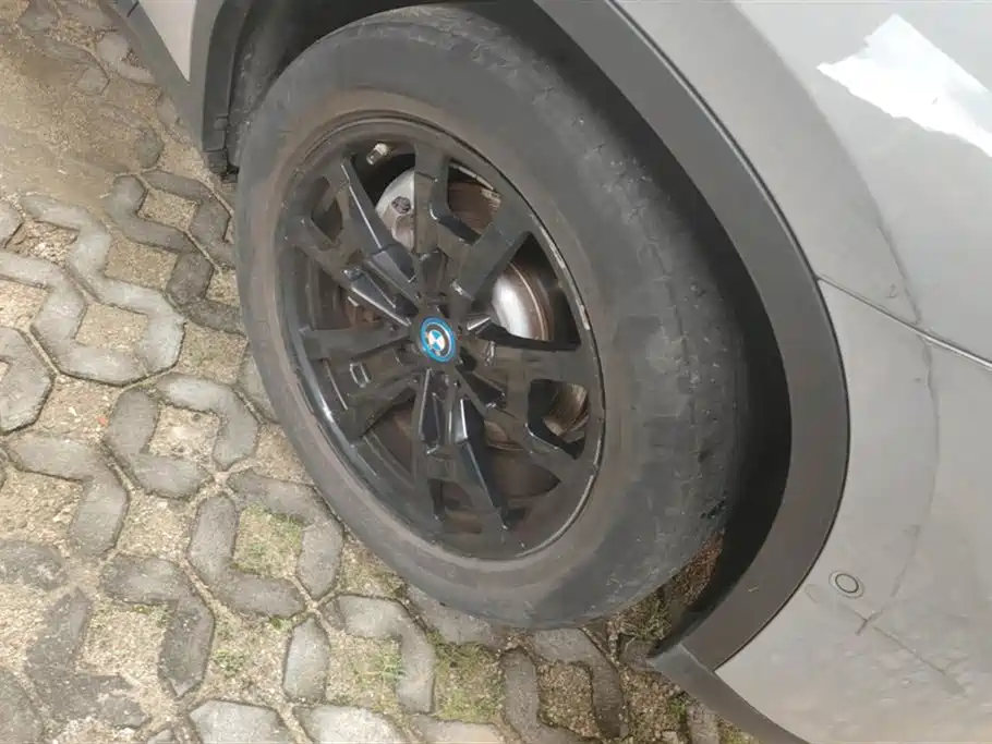 BMW iX3 2021 Lead