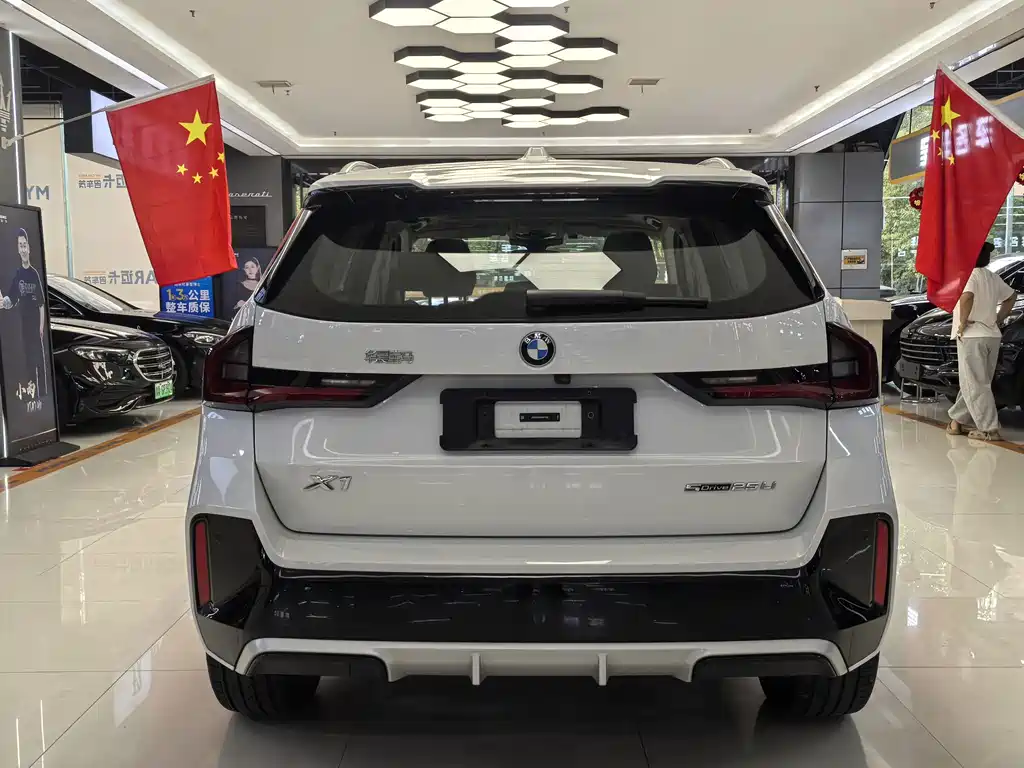 BMW X1 — миниатюра 5